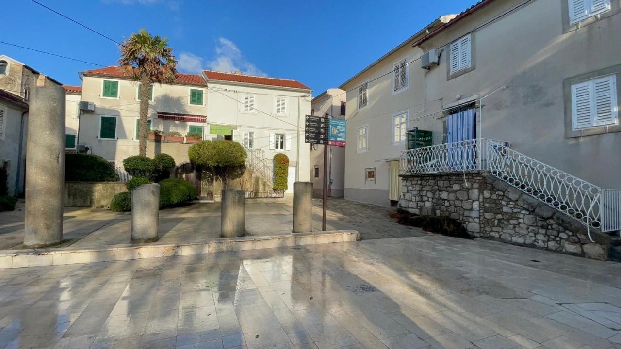 Апартаменты Casa Di Nives Крк Экстерьер фото